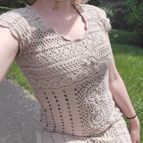 -ˋˏ☆˚🦔⋆｡ Bloomingdale's 70s inspired tan crochet midi column dress 𖦹°🐌‧☆ˎˊ- - Picture 2 of 8